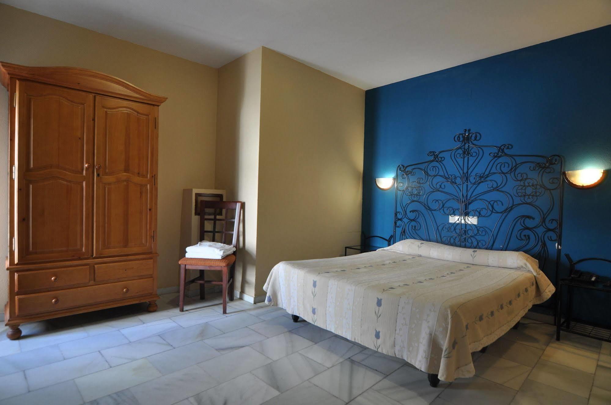 Hostal El Triunfo Кордоба Екстериор снимка